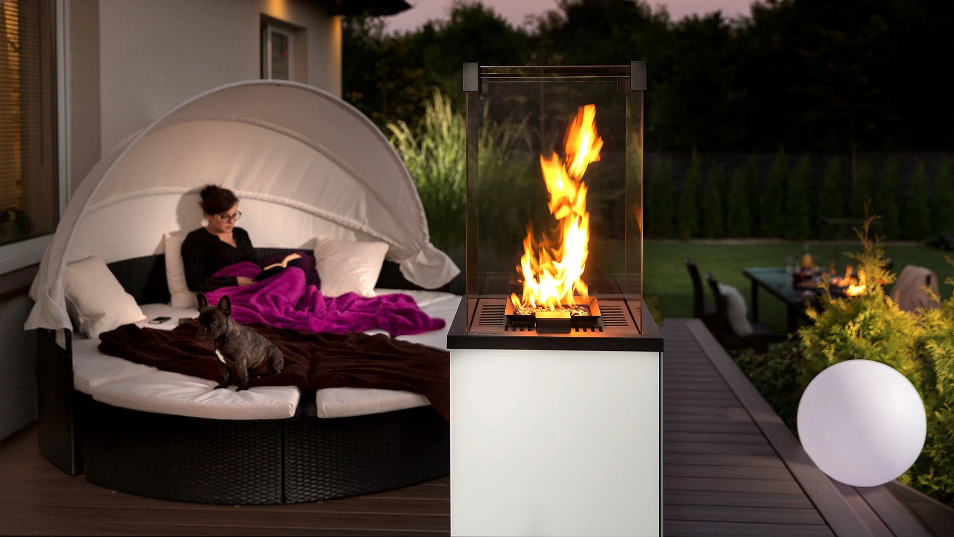 Valkoinen Deluxe Patio manuaalinen ulkokaasutakka