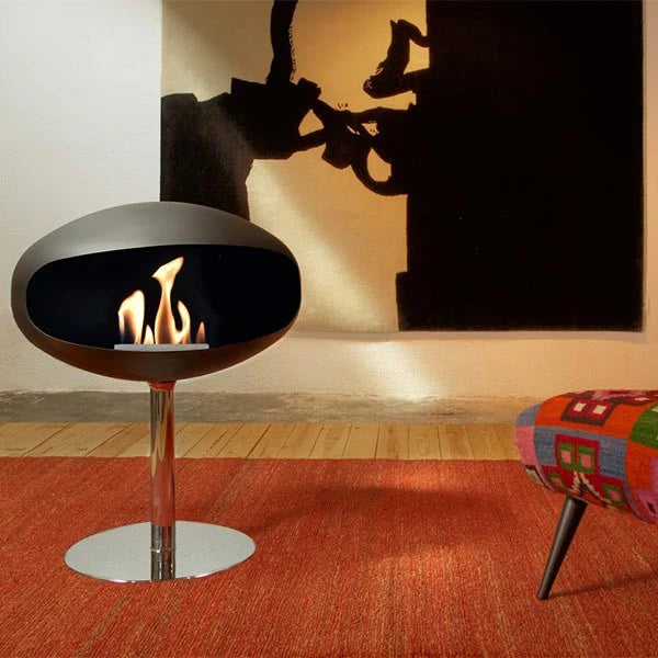 Cocoon Pedestal teräspohjalla - musta