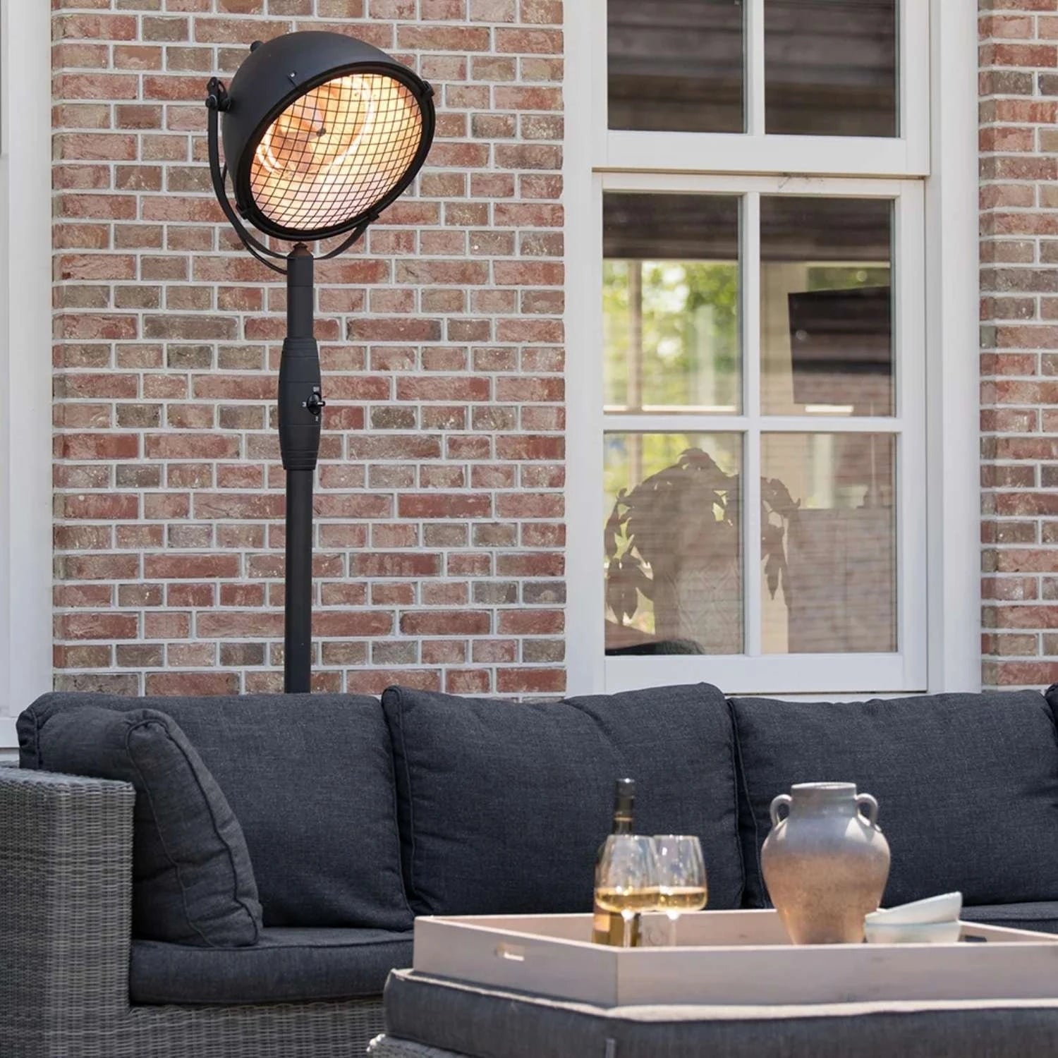 Indus Bright – Seisova 2100W