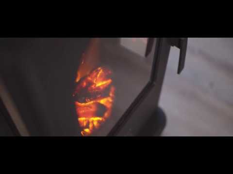 Lataa video: 